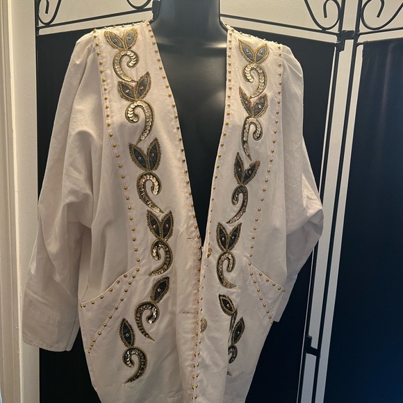 Vintage embroidered White Jacket with Gold Accents - Picture 1 of 5